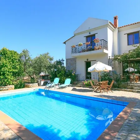 Nineta Villa Tavronitis